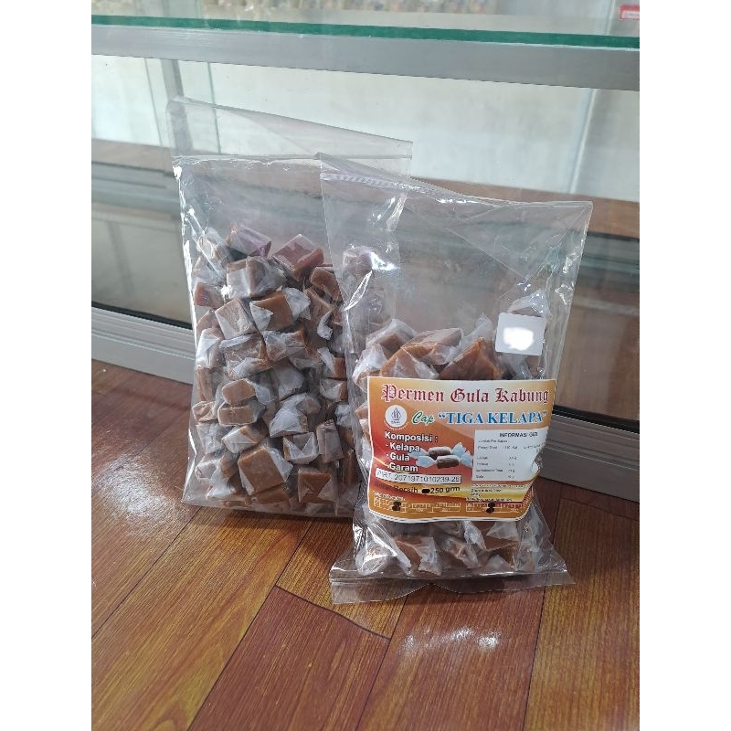 

Permen Gula Kabung cap tiga kelapa khas bangka