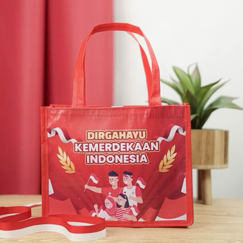 

tas bingkisan hadiah 17 agustus / tas kemerdekaan HUT RI / tas dirgahayu RI/ goody bag acara 17 agustus