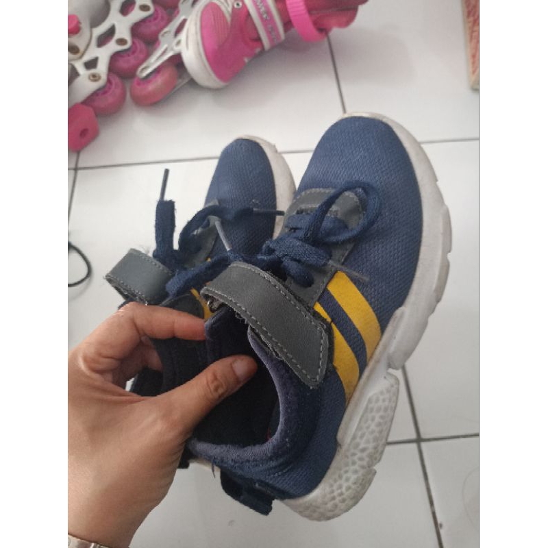 preloved sepatu anak laki merk homyped insole 19-20cm