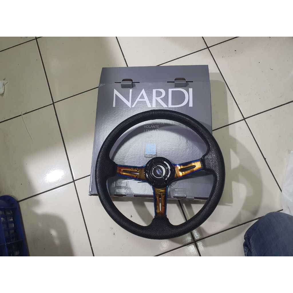 Stir racing mobil universal nardi