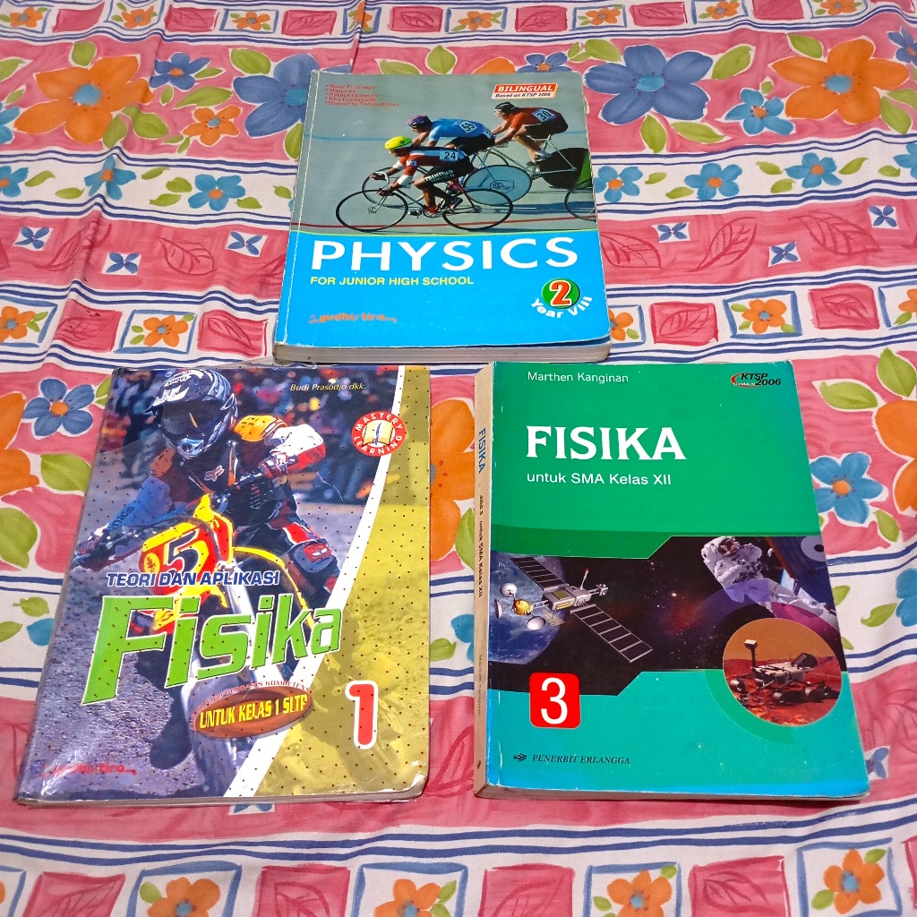 Buku Fisika Kelas VII SMP 1 VIII SMP 2 XII SMA 3 Erlangga Yudhisitra Buku Bekas
