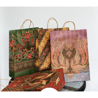 

Alfa - Paper Bag Batik Tanggung Satuan 35x25x9.5cm