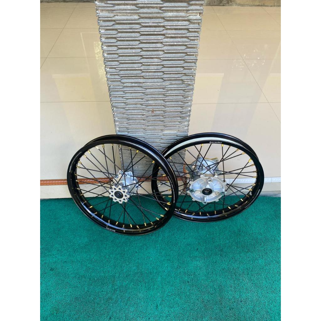 Surex CRF Velg Scarlet Ring 17 Murah Wheelset Semi Cacing CRF Tanpa Ban