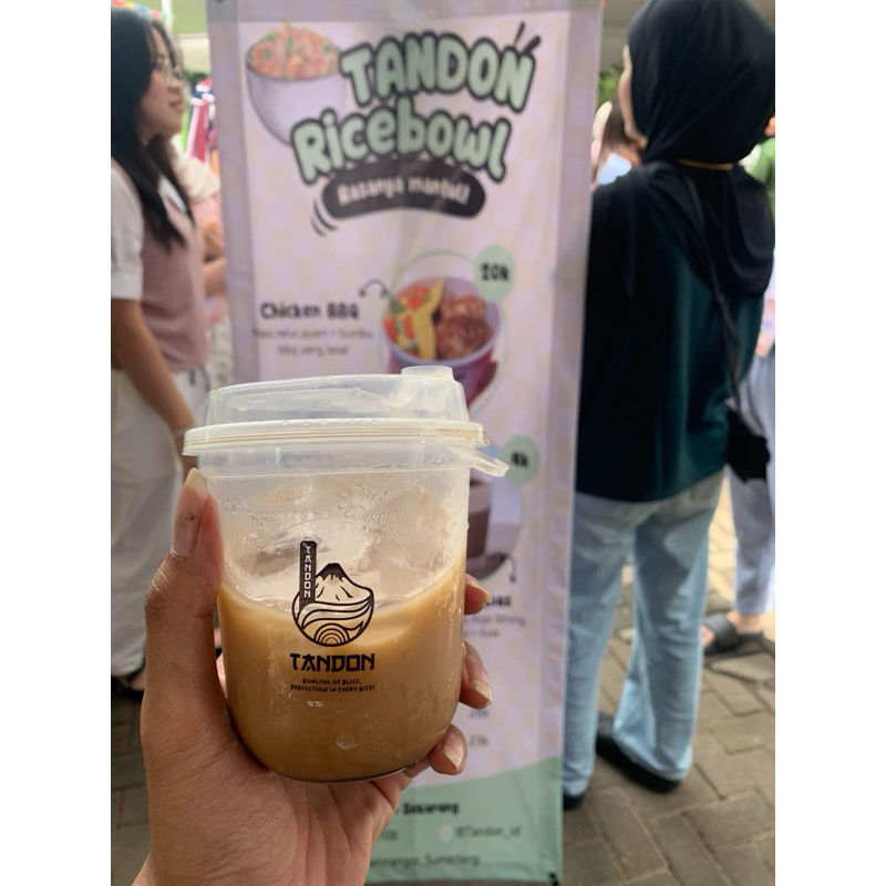 

Paket Bundling (rice bowl + es kopi susu)