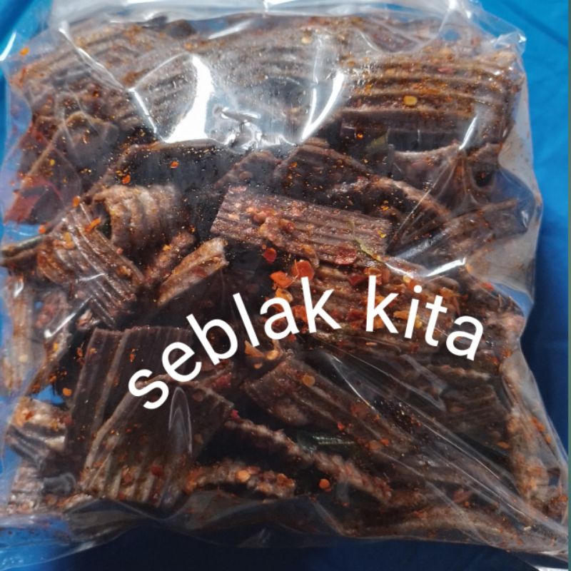 

Kerupuk jengkol pedas daun jeruk renyah kriuk gurih bumbu melimpah kemasan 1 kg dan 500 gram
