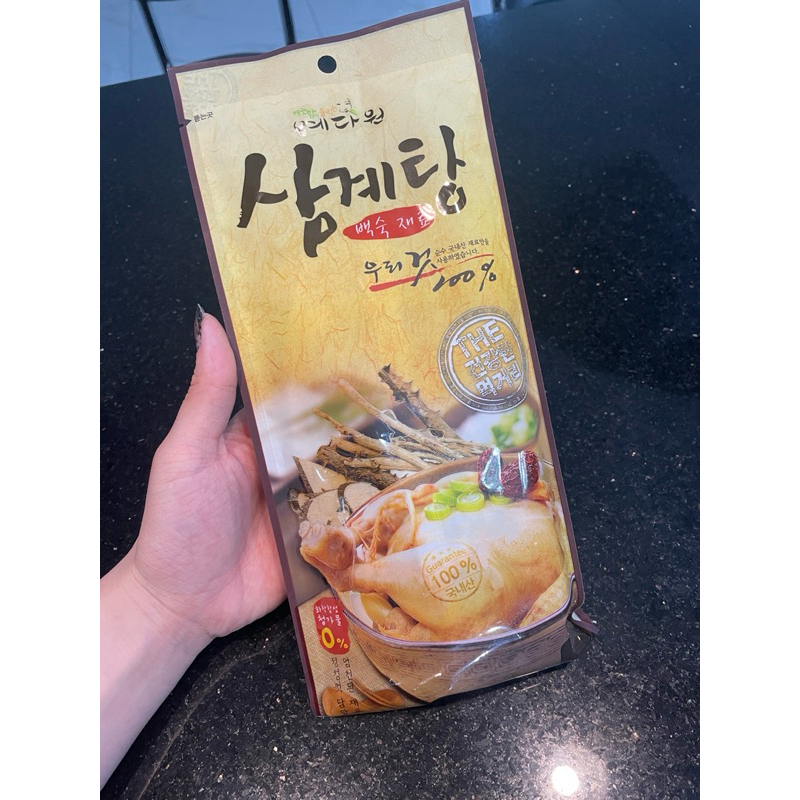 

samgyetang bumbu ayam ginseng 100 gr made in korea rempah