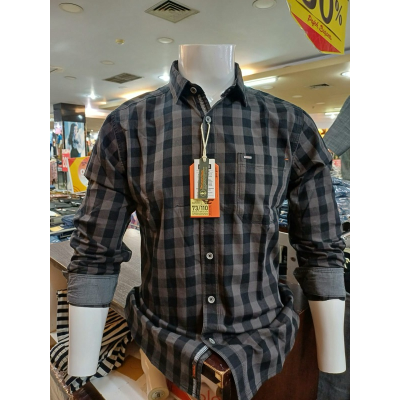 KEMEJA PRIA CARDINAL CASUAL REGULER WARNA HITAM