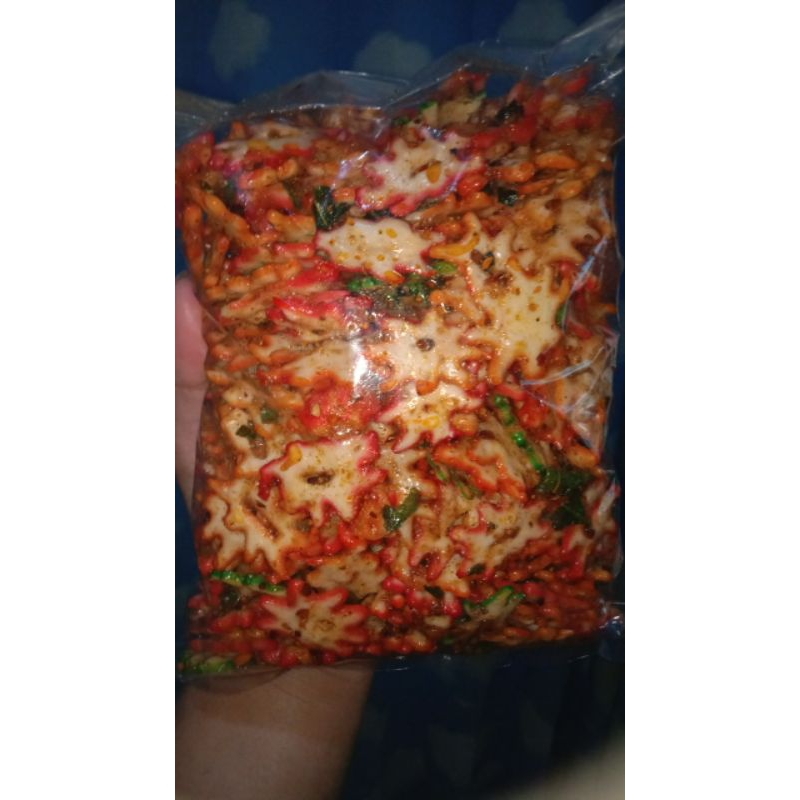 

Cemilan seblak chili oil pedas jeruk