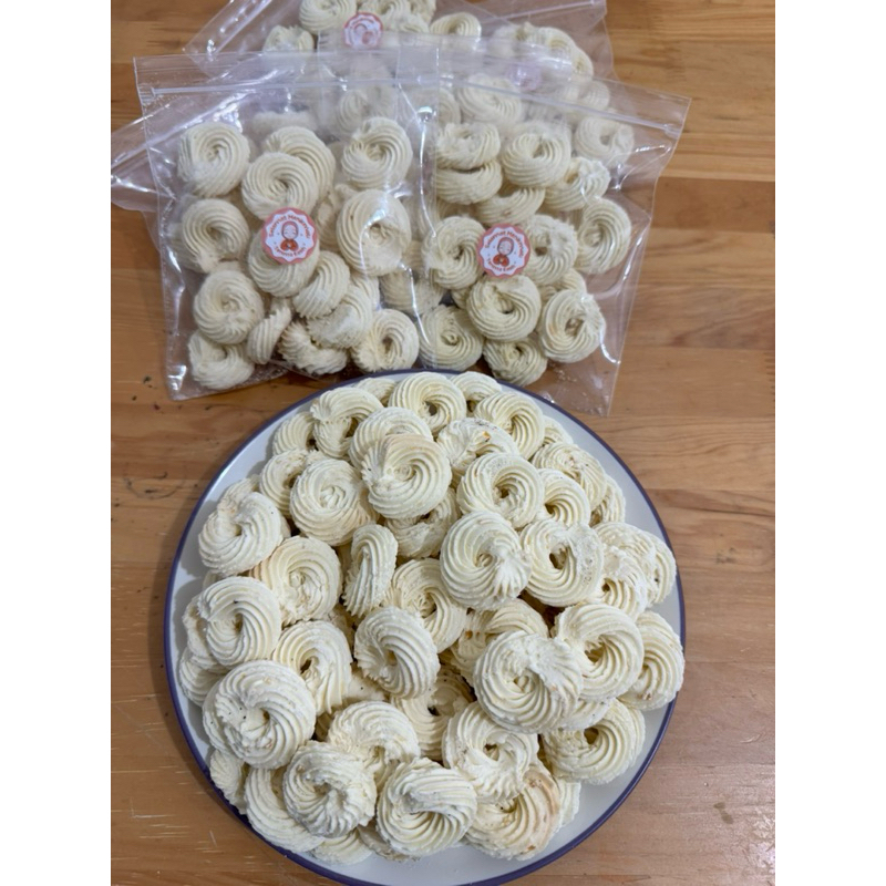 

PROMO 2 BUNGKUS KUE SAGU KEJU ACI ASLI TANPA PENGAWET SERBA 100 GRAM / KUE SAGU
