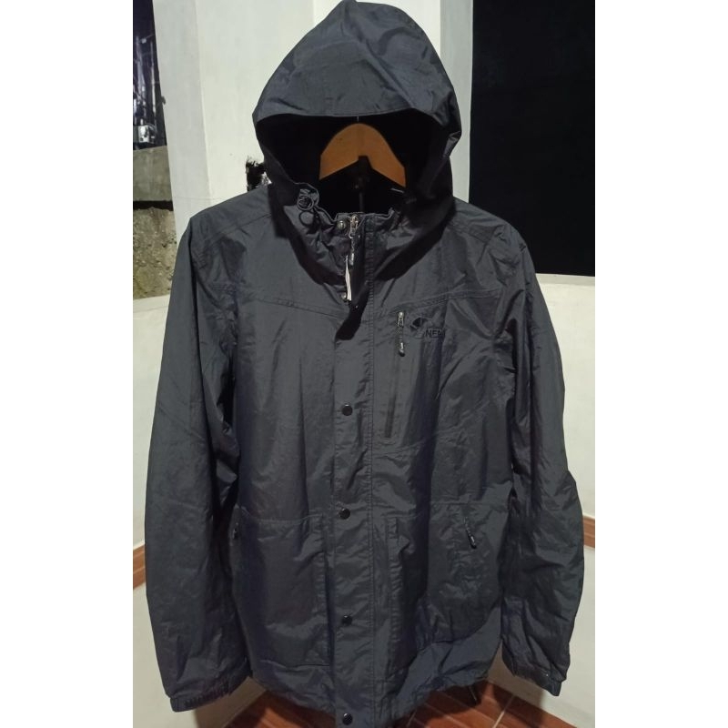 Nepa Hitam Black on Black