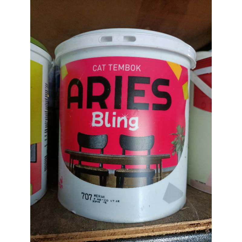 Aries bling / Cat tembok aries 4,5 Kg