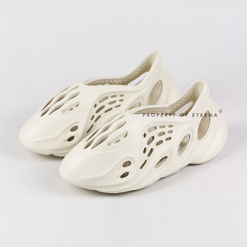 Eterna. - Sendal Adidas Yeezy Foam Runner Ararat Cream Slide Authentic