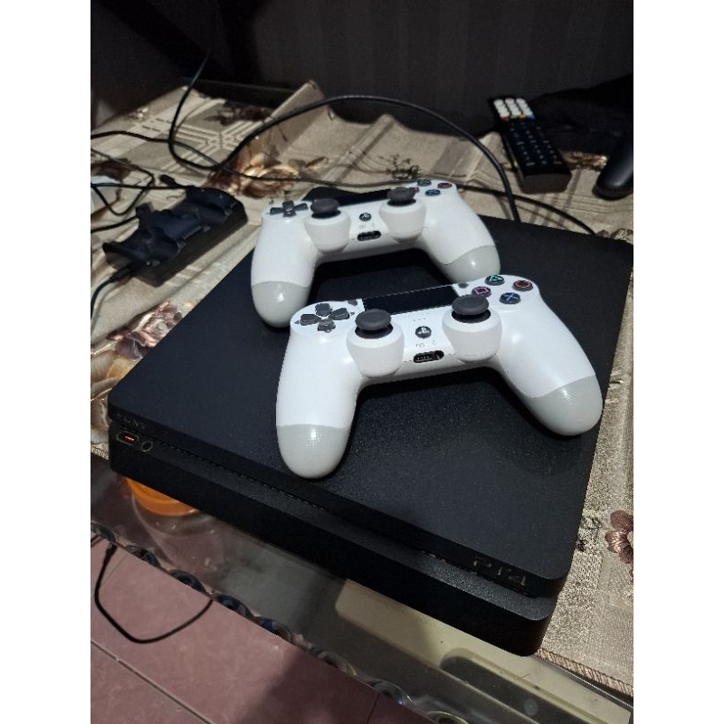 PS4 SLIM 1TB SECOND