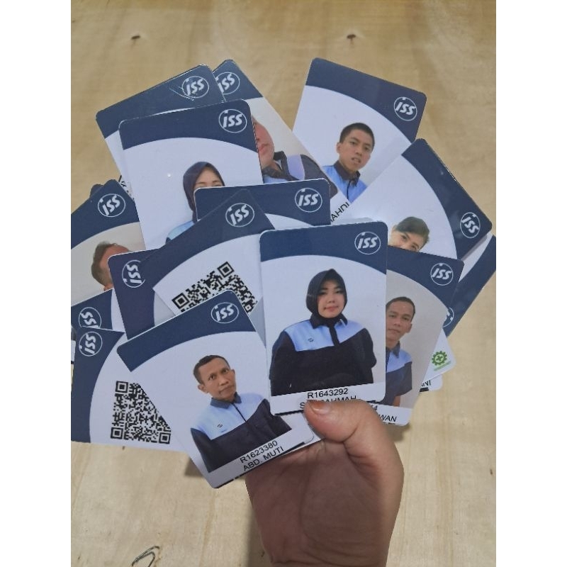 

CETAK ID CARD ISS BAHAN TEBAL PVC PENGERJAAN 1 HARI