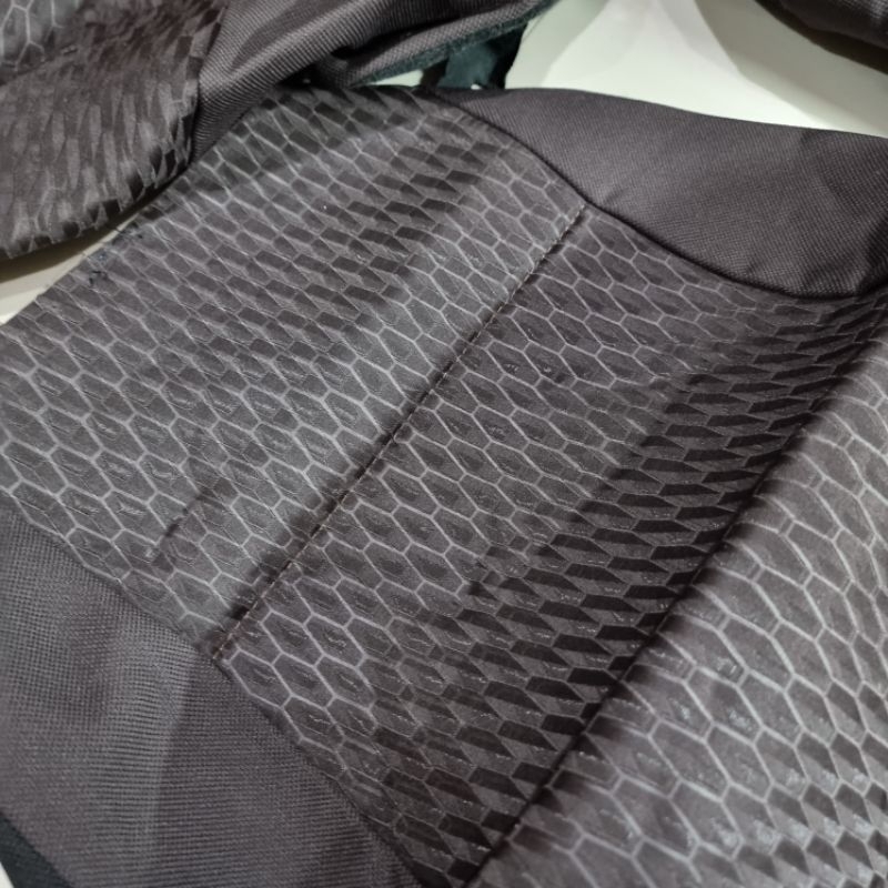 Cover/kain jok innova reborn original copotan