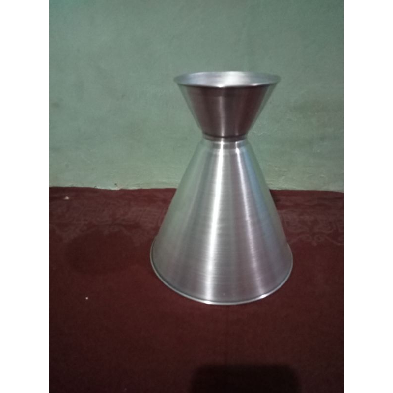 kap lampu gantung aluminium