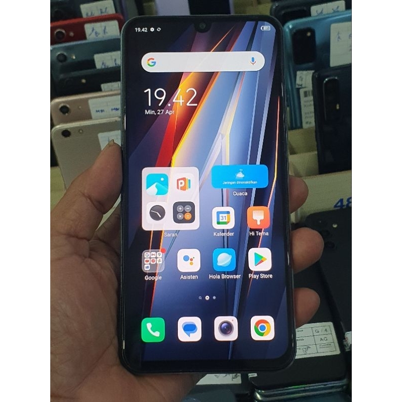 TECNO POVA 4 RAM 8/128 SECOND NORMAL