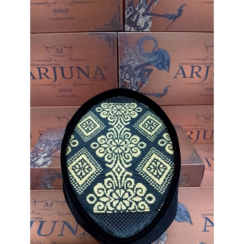 Songkok Peci Bludru Hitam Motif Kain Songket Profil Emas