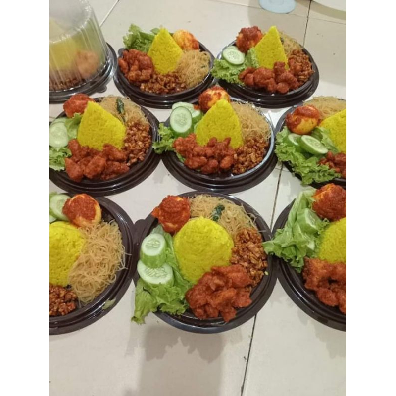 

Nasi tumpeng mini | Nasi liwet nasi kuning nasi uduk