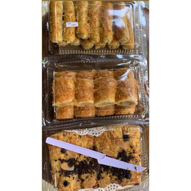 

BOLEN CRISPY ISI 12 COKLAT ENAK MURAH