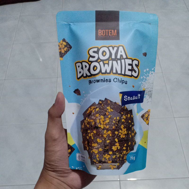 

Snack viral soya brownies dengan topping soya / tempat