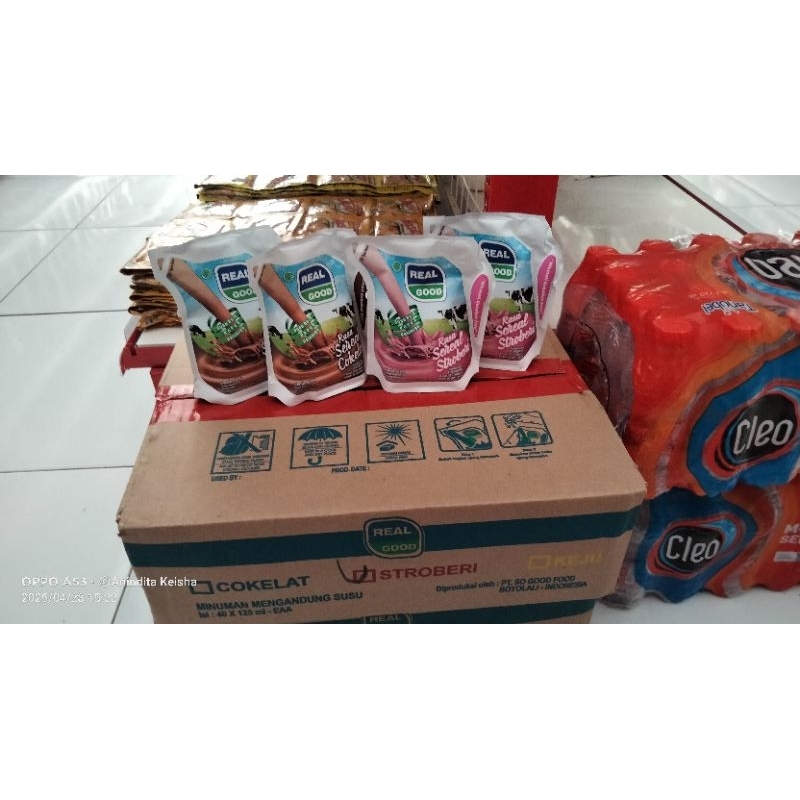 

REAL GOOD SUSU UHT RASA SEREAL STROBERI DAN COKLAT POUCH 125ML