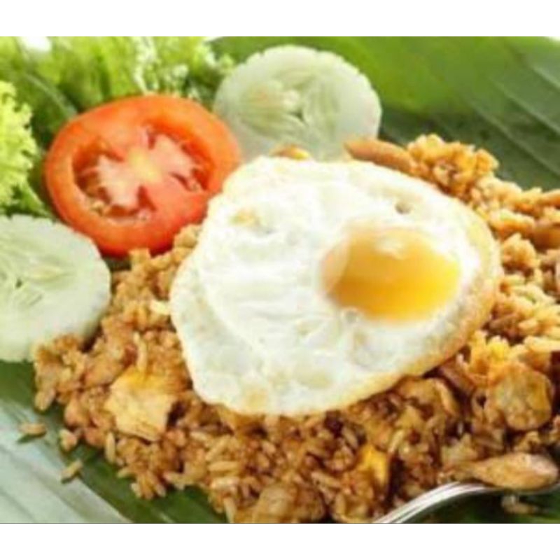 

nasi goreng ayam + telor ceplok