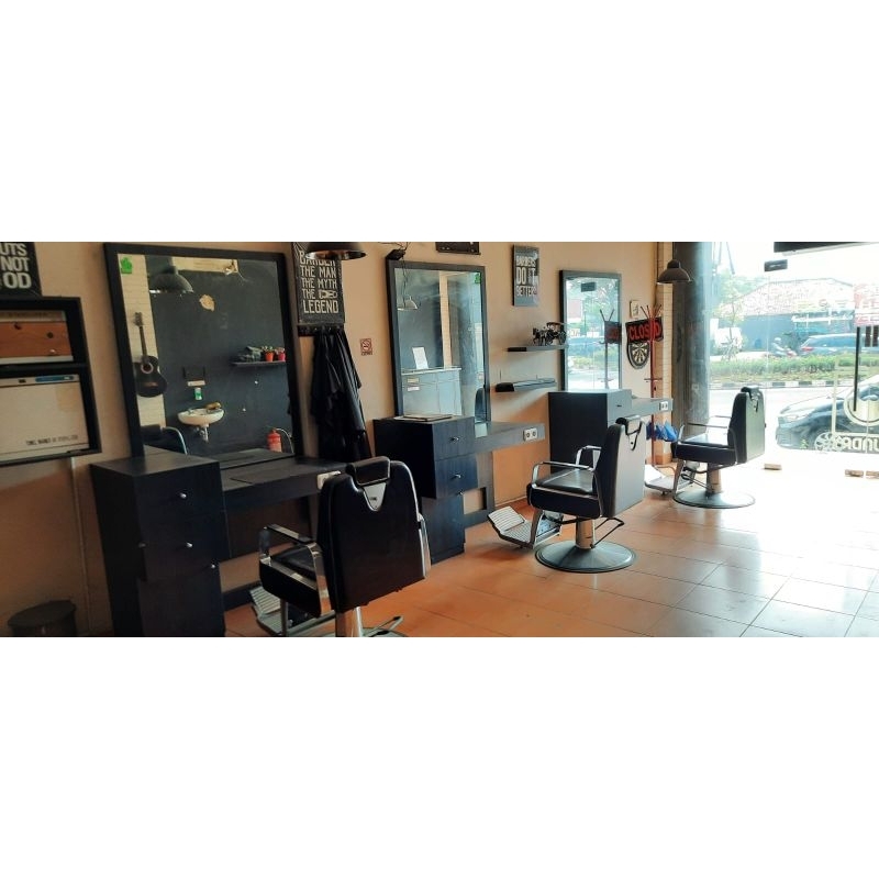 KURSI + PERALATAN BARBERSHOP SECOND, TIDAK DIJUAL TERPISAH