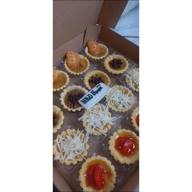 

PIE SUSU TOPPING MIX ULANG TAHUN 16PCS