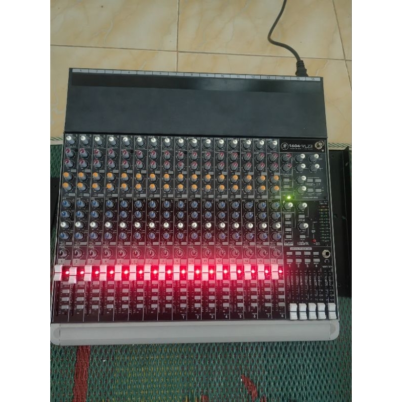 Mixer Mackie 1604 vlz3