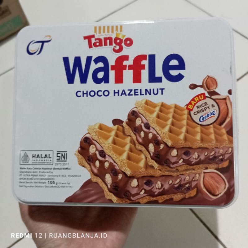 

Tango bentuk Waffle wafer rasa cokelat / choco hazelnut kaleng 105gr ( 15x7gr )