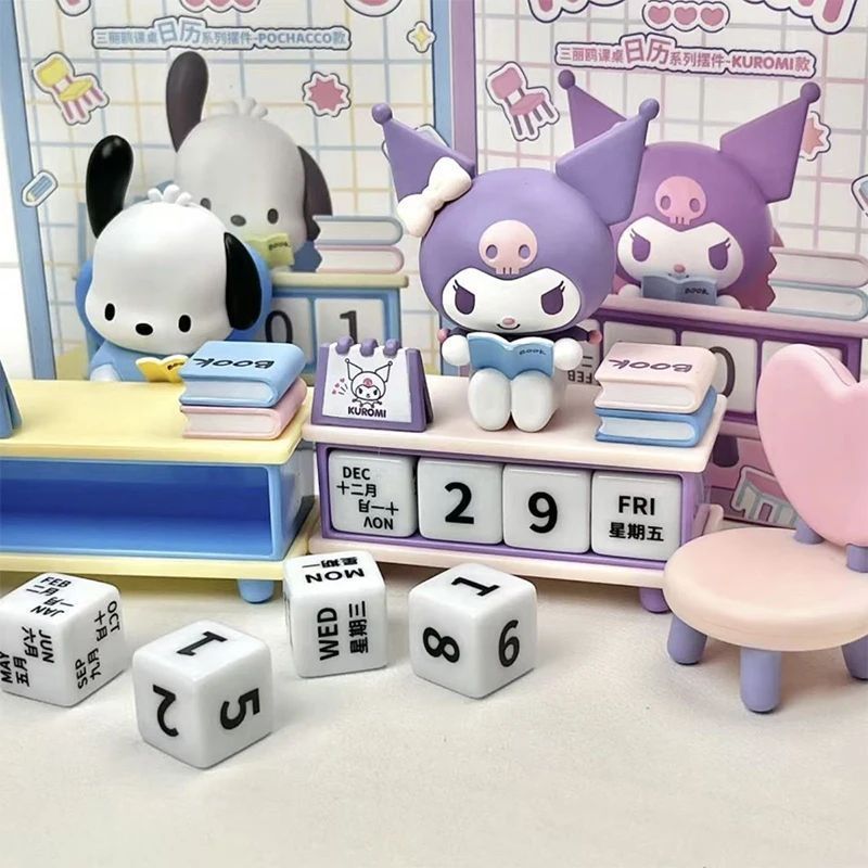 

MainanlmutSanrio Kuromi Pochacco Ornamen Seri Kalender Meja Ornamen Dekorasi Desktop Yang Lucu Cocok