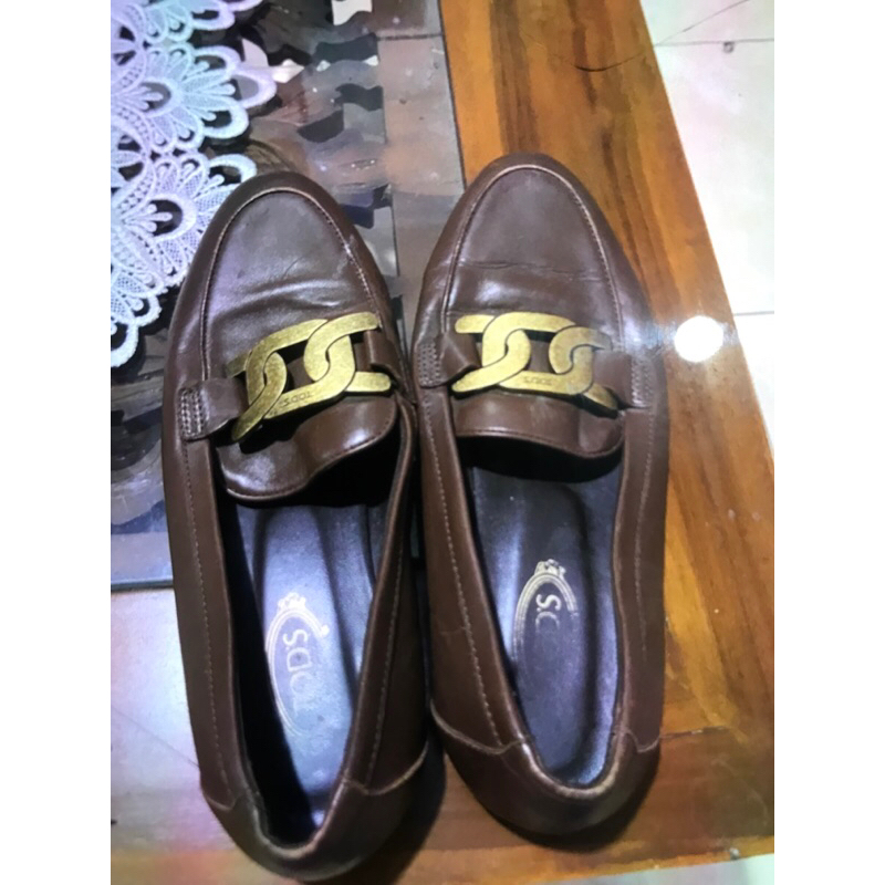 sepatu wanita TODs