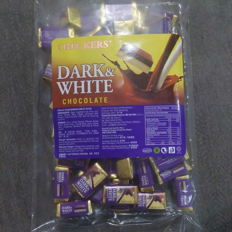 

Checkers Dark & Milk White Chocolate 450 gr