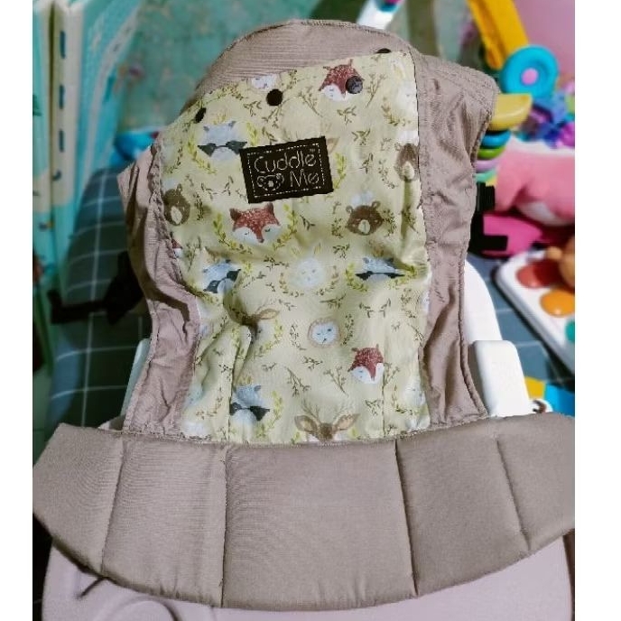 Cuddle Me Lite Carrier Preloved