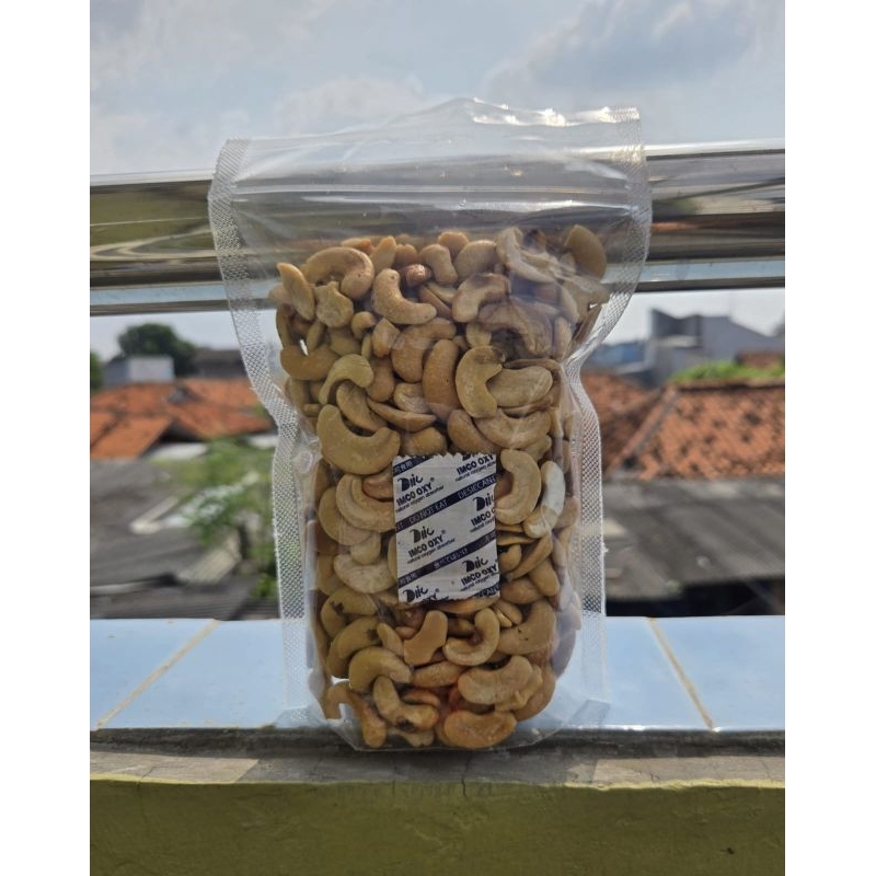 

Kacang mede pecahan matang 500gr