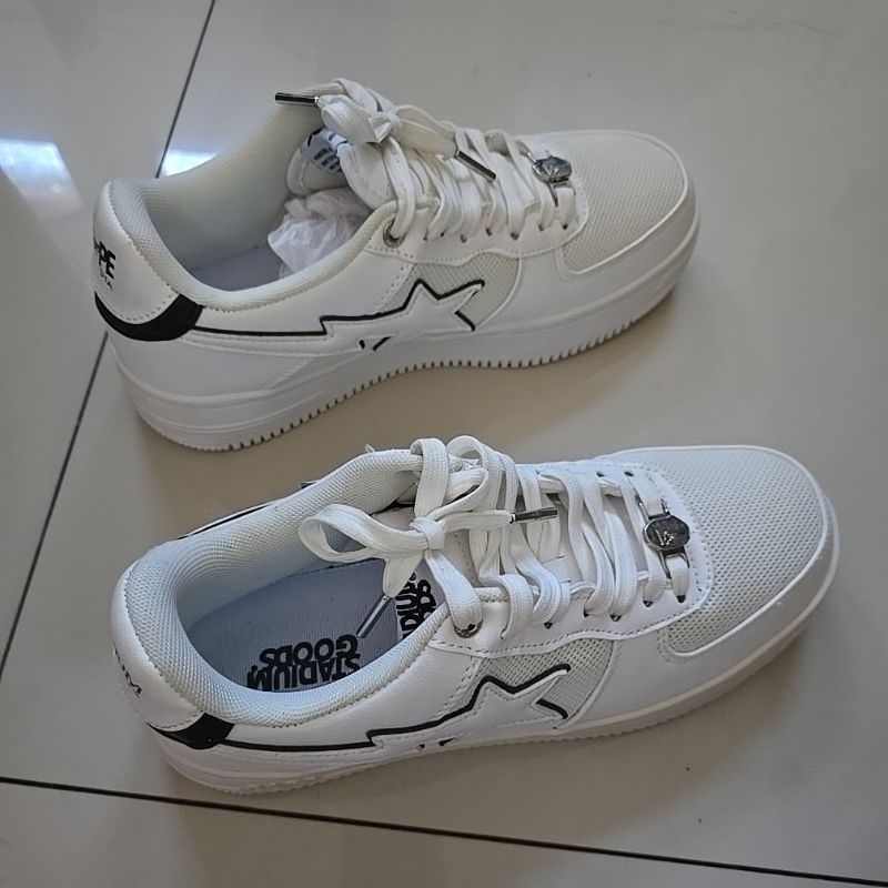 sepatu sneakers bape sta stadium goods bekas second seken size 42