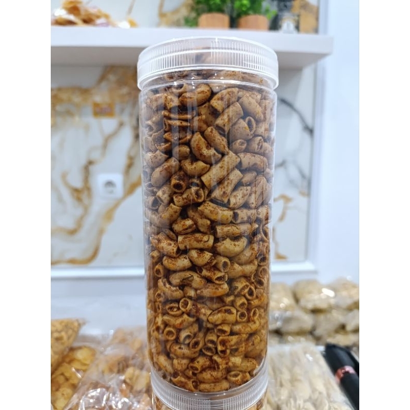 

Makroni Bantet Pedas Daun Jeruk Makroni Bantet SS 1300ml Aroma Daun jeruk Makaroni Bantet Cikruh Pedas Daun Jeruk