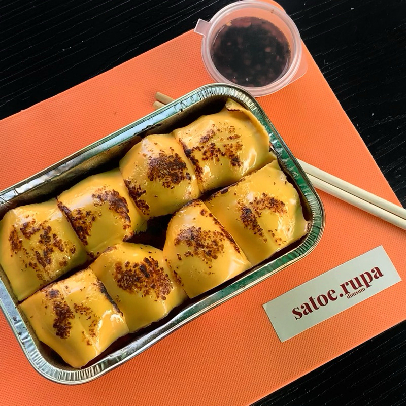 

8 PCS DIMSUM AYAM TOPPING KEJU QUICK MELT - DENGAN SAUS MENTAI TOBIKO DAN SAUS JEPANG - INSTAN ONLY