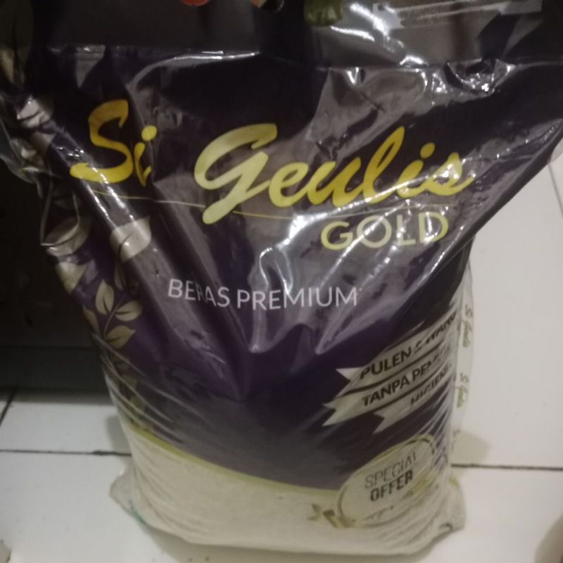 beras pulen si geulis 5 Kg