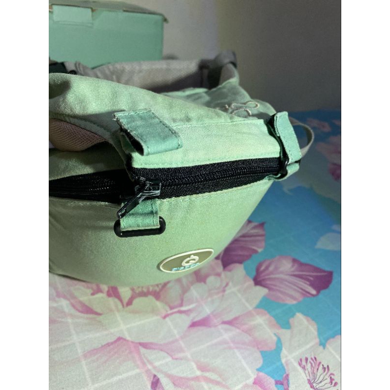 PRELOVED  Hipseat Aiebao 6608 Original Hipseat Casual Hipseat Baby Carrier Gendongan Bayi Aiebao