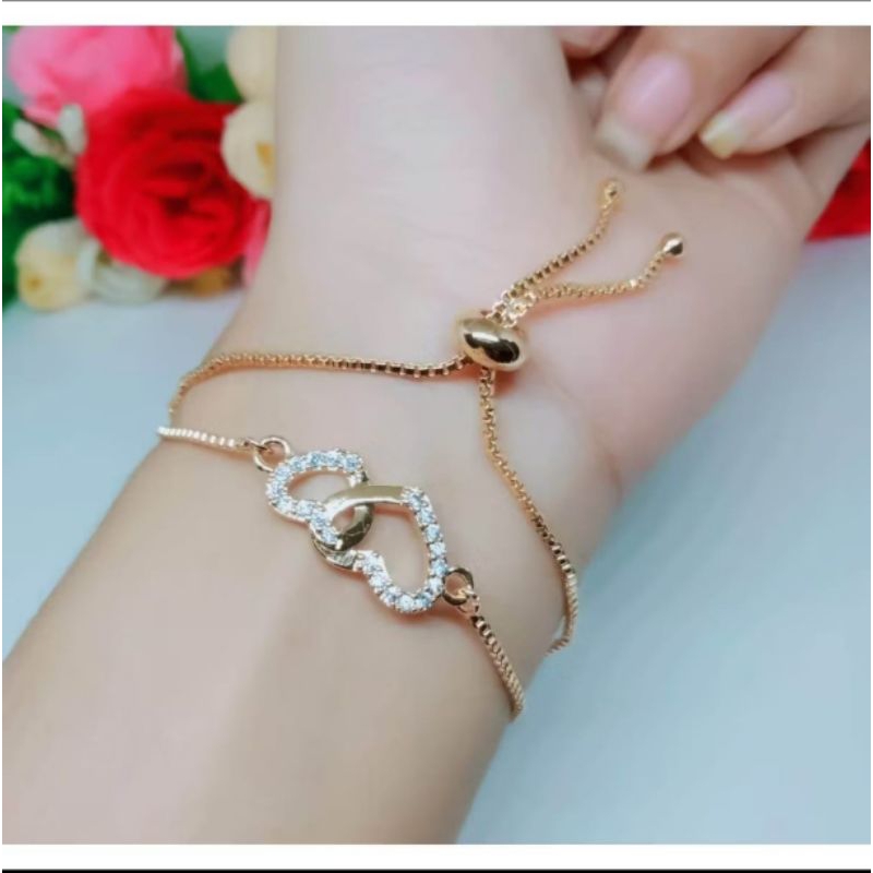 Gelang tangan serut motif love gandeng tampilan mewah bahan terbuat dari titanium asli