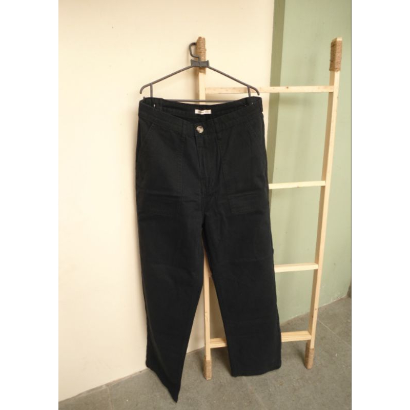preloved celana hitam et cetera