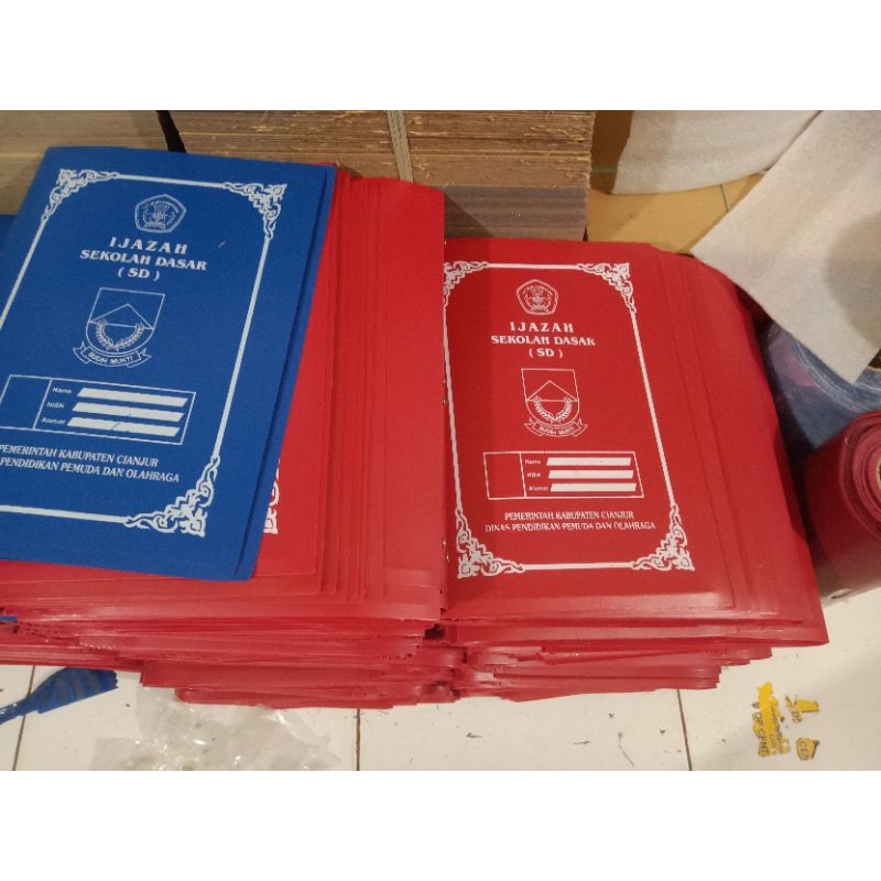 

raport map isi 18 lembar mika doff