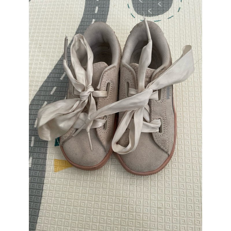 Preloved Puma kids suede