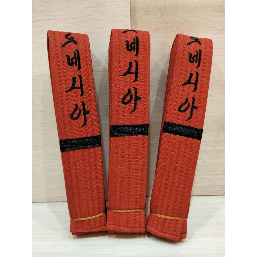 SABUK TAEKWONDO / GEUP WARNA MERAH STRIP PITA PENDEK HITAM 1