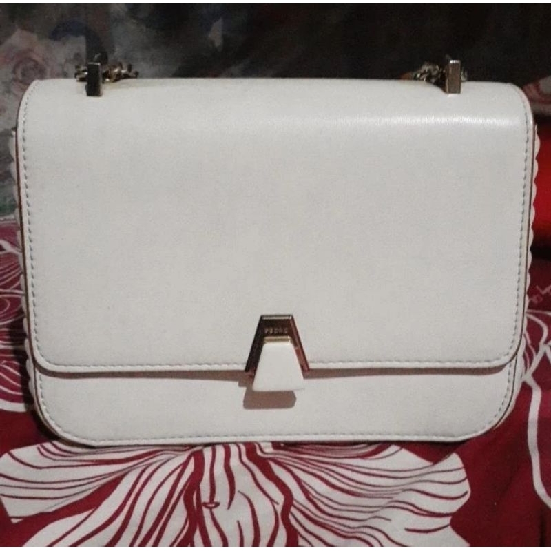 Tas selempang wanita pedro