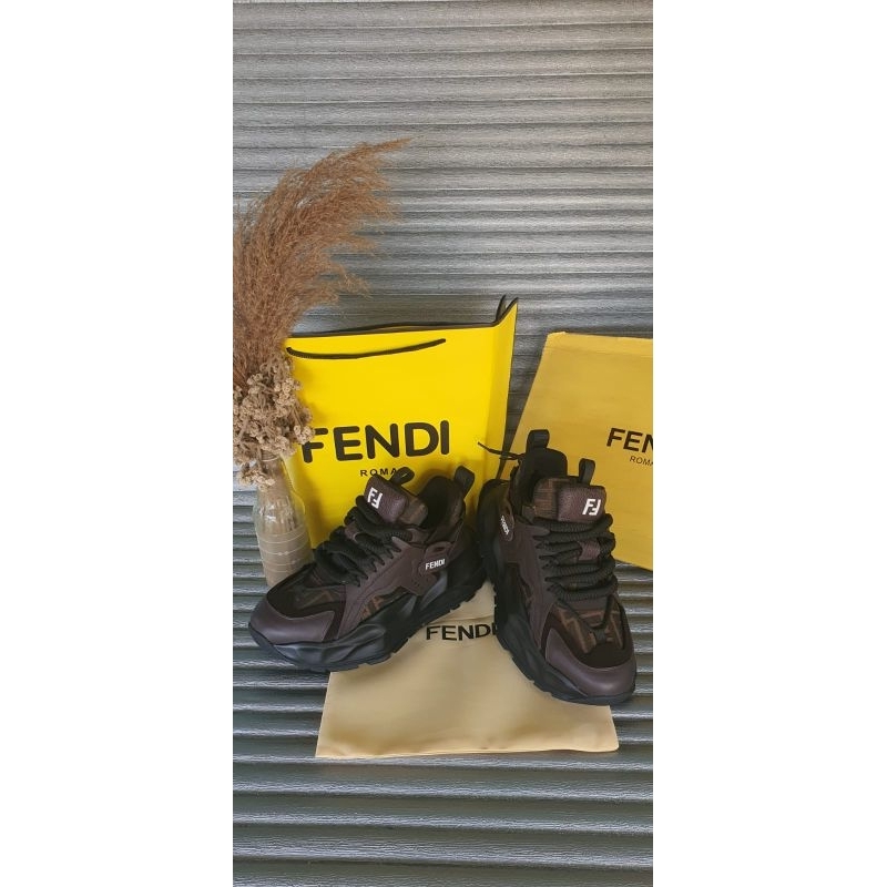 sepatu fendi second