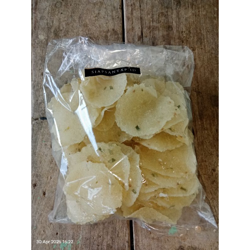 

Kerupuk singkong mentah / khas Blitar/ renyah gurih bikin nagihhh/homemade/250gram