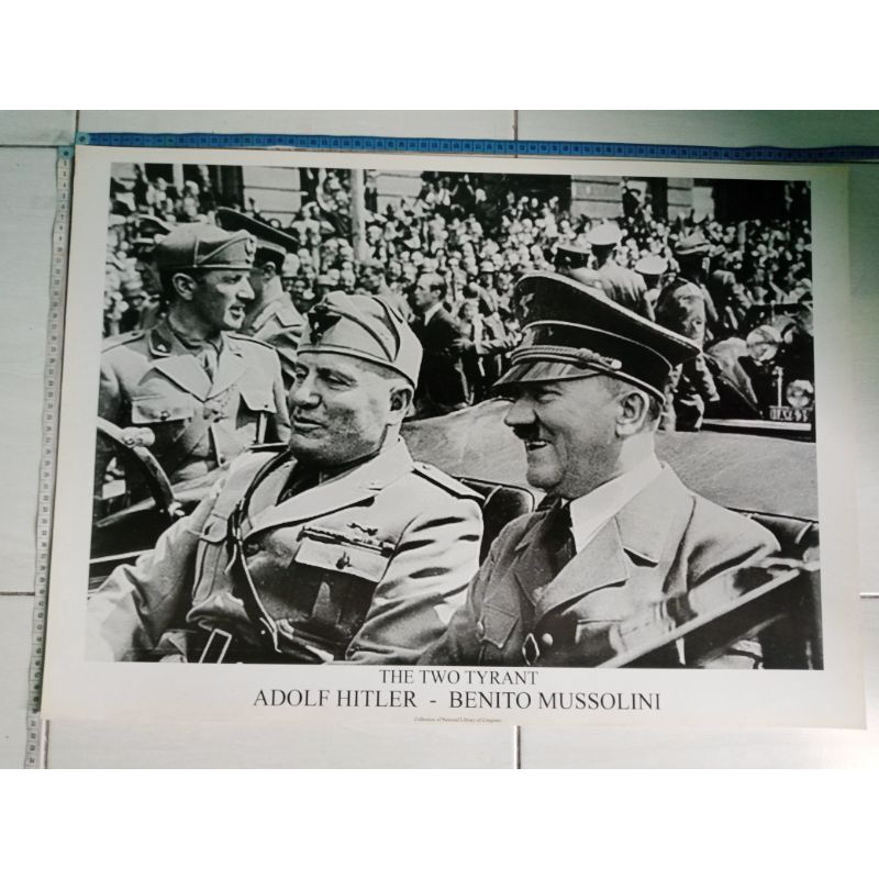 poster dinding/hiasan dinding kamar rumah dekorasi hobi (hitler) jumbo 70x50cm